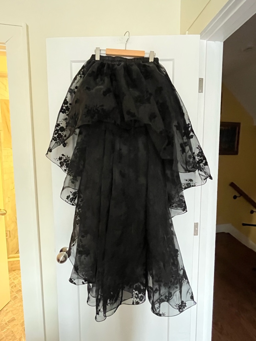 Tulle layered floral High-Low Vintage? Black Skirt M-L